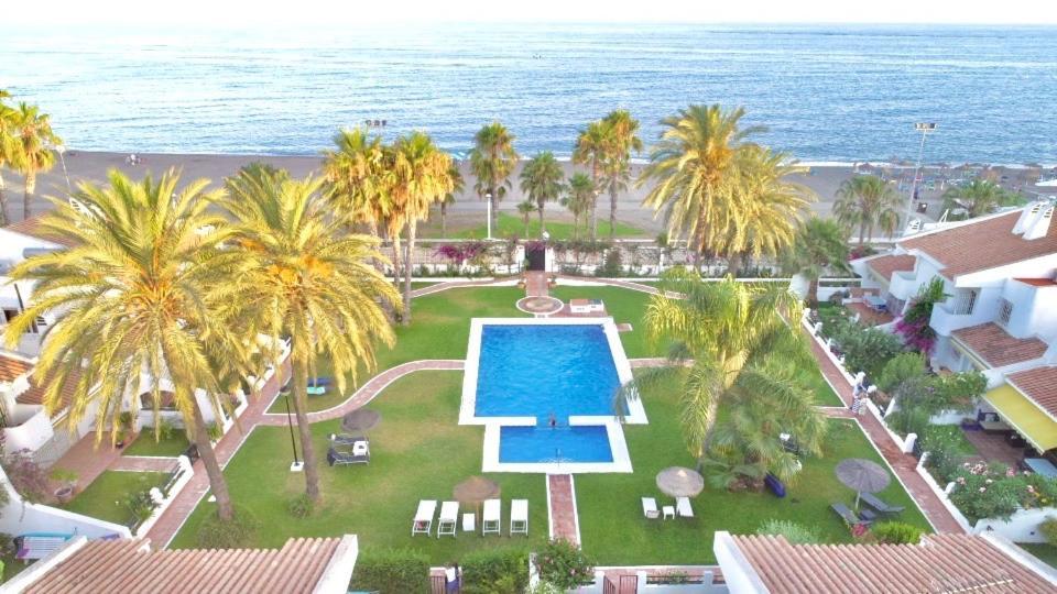 Beachfront Oasis In Costa Del Sol. كاليتا دي فيليز المظهر الخارجي الصورة