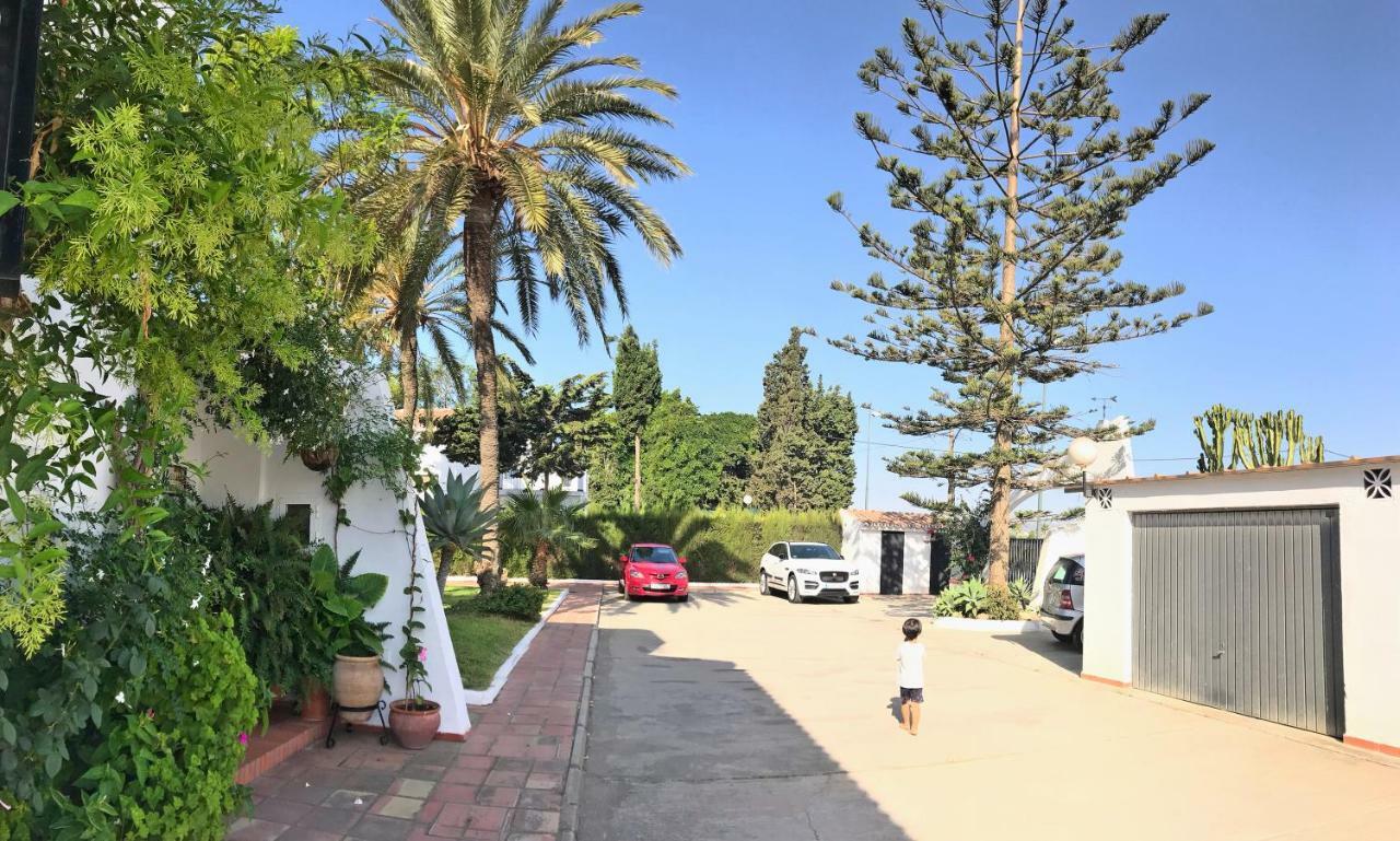 Beachfront Oasis In Costa Del Sol. كاليتا دي فيليز المظهر الخارجي الصورة